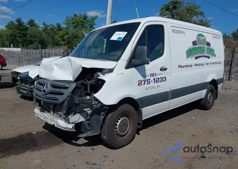 2020 Mercedes-Benz Sprinter 2500 Standard Roof V6 z USA, uszkodzony, nr VIN W1Y4EBHY0LT037749